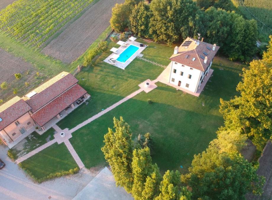 Villa Monteborre à Cento  Extérieur photo